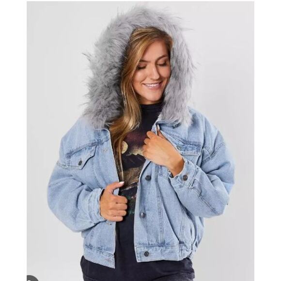 LXQ  Hooded Denim Jacket  with detachable faux fur hood size small - Picture 1 of 11